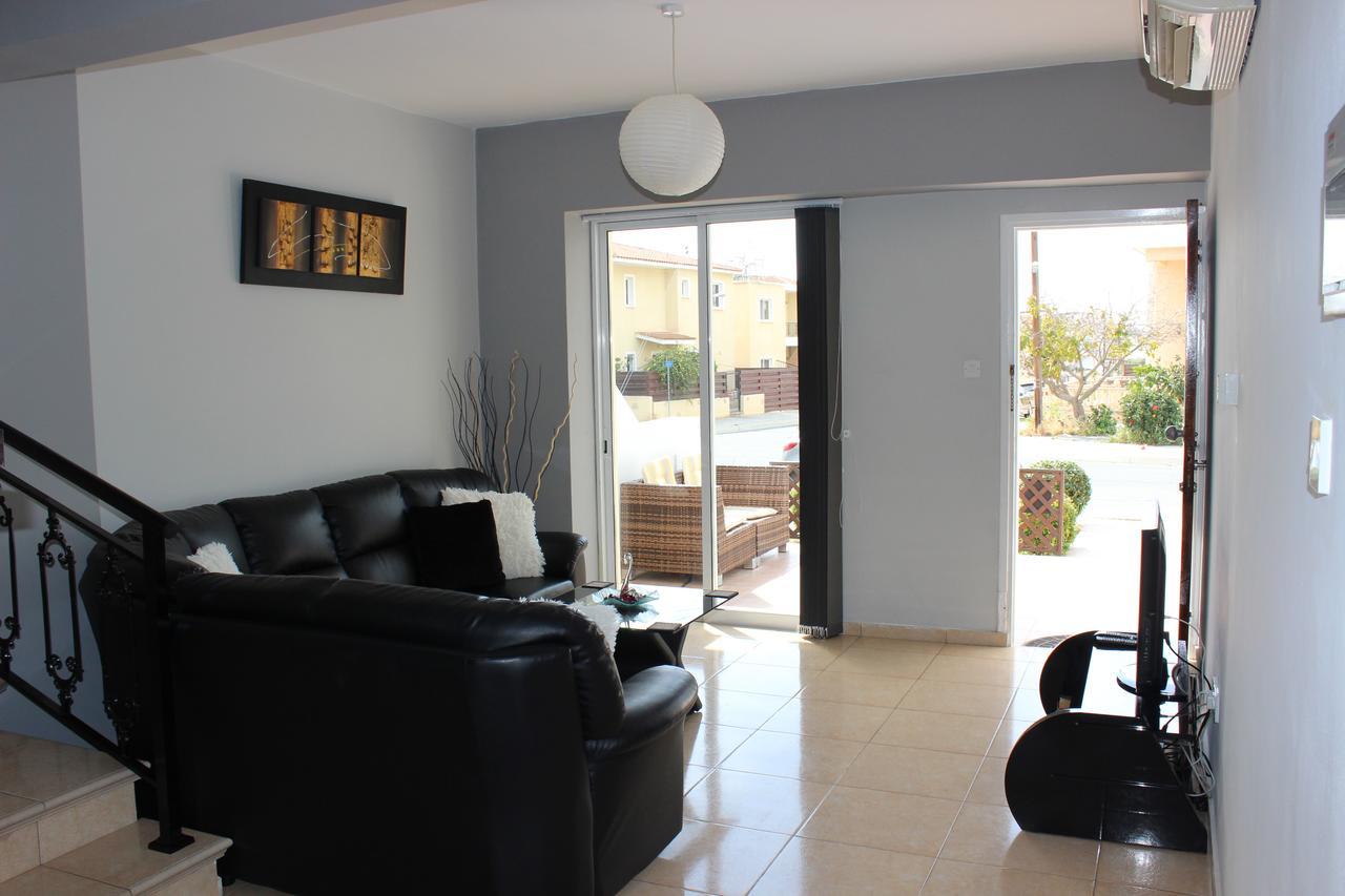 Diana Townhouse 2 Leilighet Paphos Eksteriør bilde